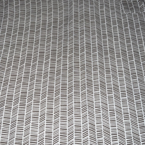 Lush Sleeveless Blouse - Picture 2 of 4